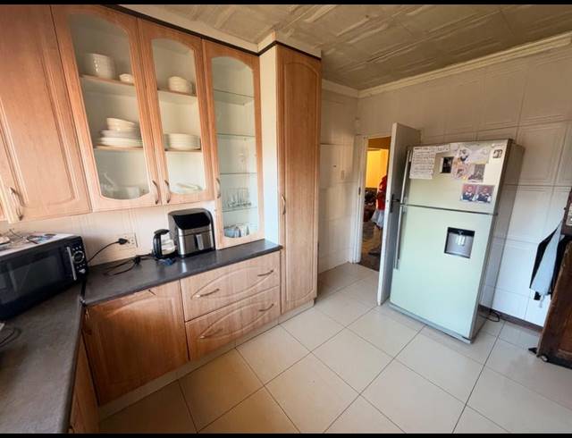 3 BEDROOM HOUSE FOR SALE IN VANDERBIJLPARK CE 4